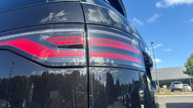 Land Rover Discovery 3.0 D350 Gemini 5dr Auto Diesel Station Wagon - Image 19